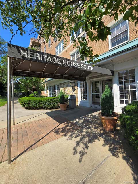 Condo For Rent - 151-35 84th Street #2M<br/> Queens County, Howard Beach, NY 11414