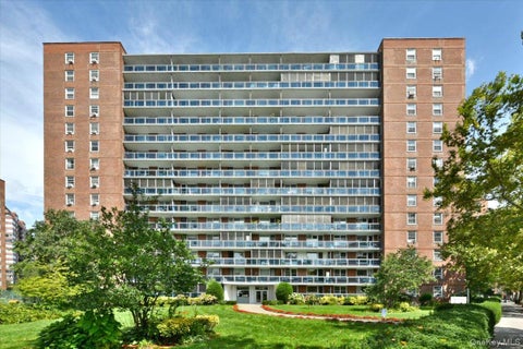 Homes For Sale - 9737 63rd Road #10E<br/> Rego Park, NY 11374