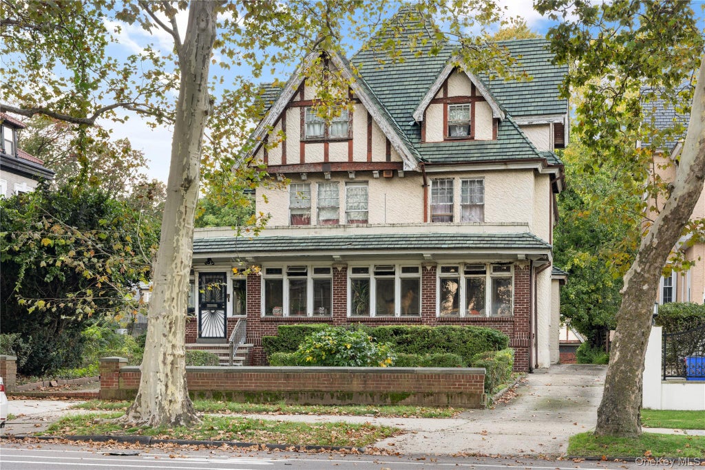 Photo of 283 Highland Boulevard, Brooklyn, NY 11207 (MLS # 1063381)