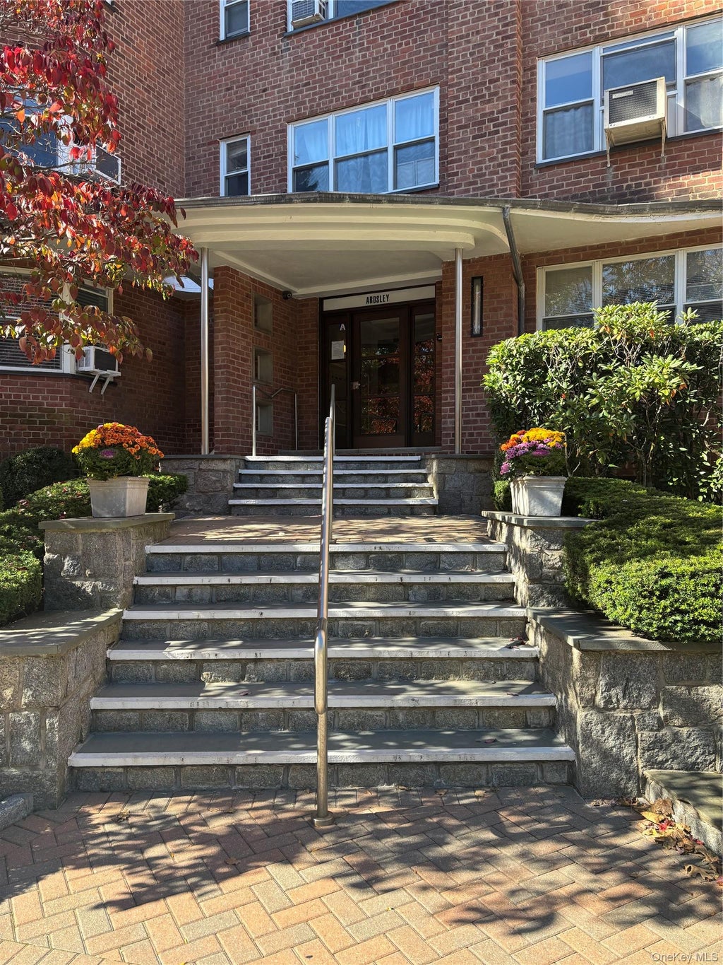 Photo of 235 Garth Road #A6G, Scarsdale, NY 10583 (MLS # 1051087)