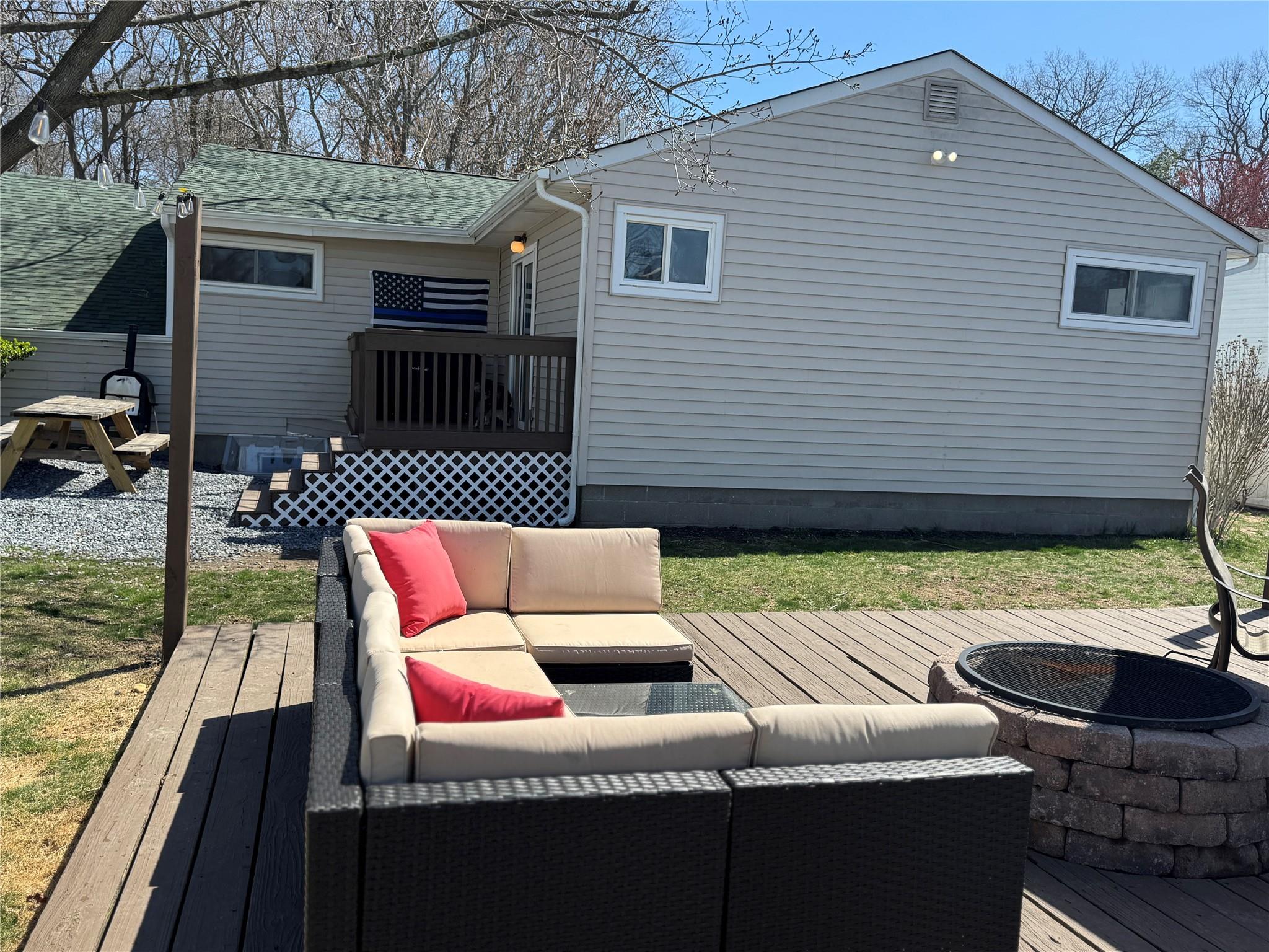 42 S Howell Avenue, Farmingville, New York image 3