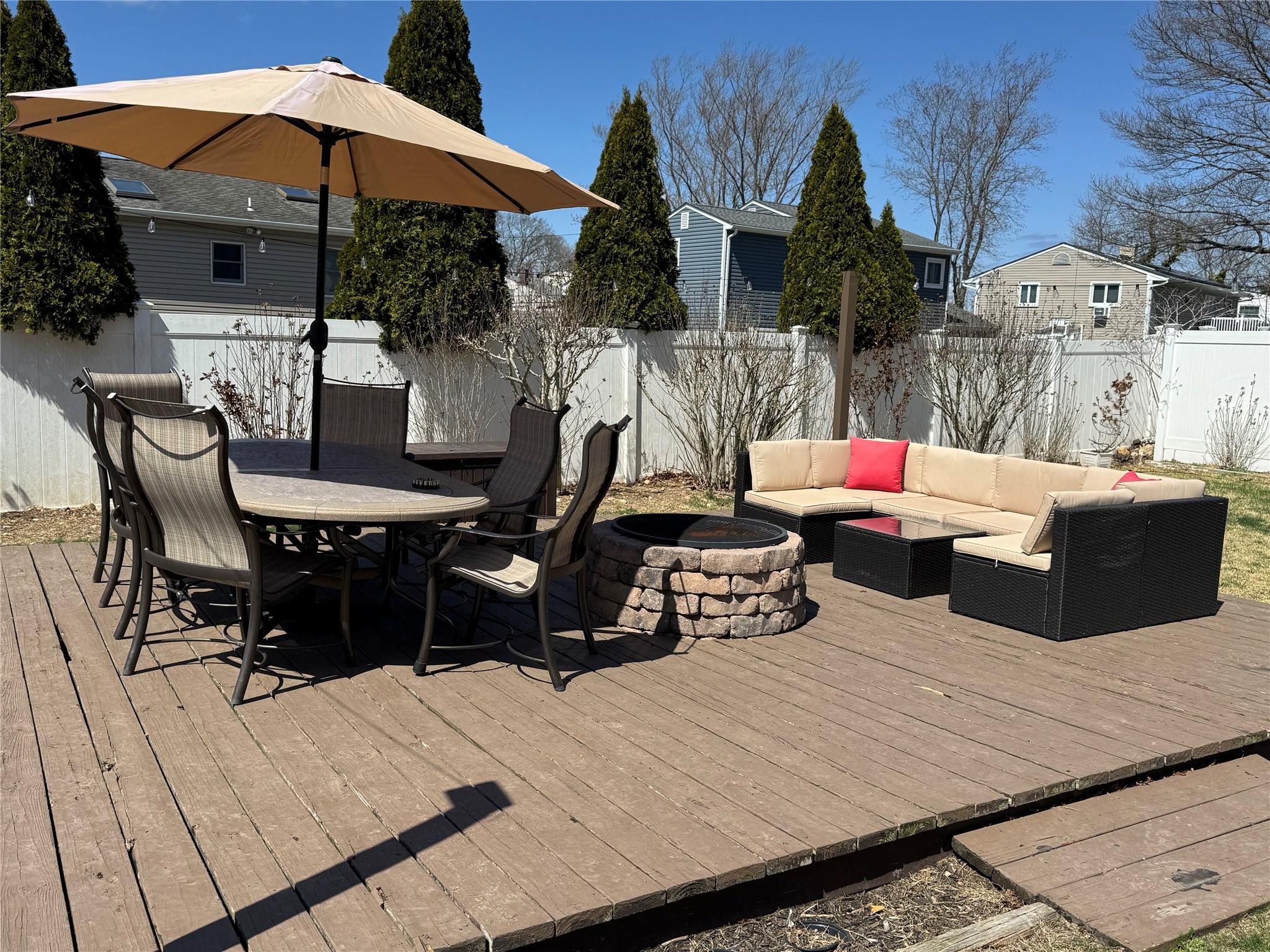 42 S Howell Avenue, Farmingville, New York image 5