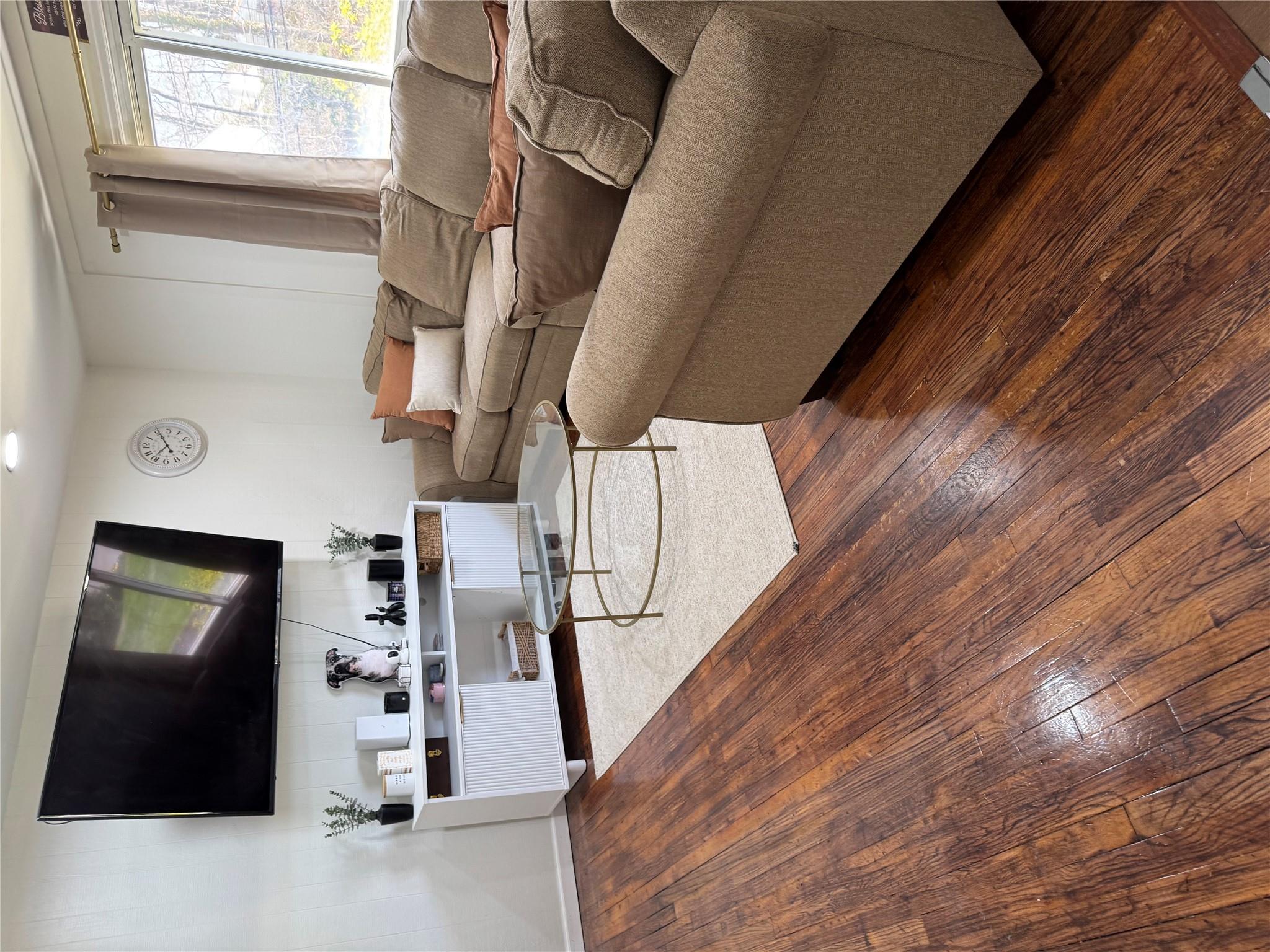 42 S Howell Avenue, Farmingville, New York image 9
