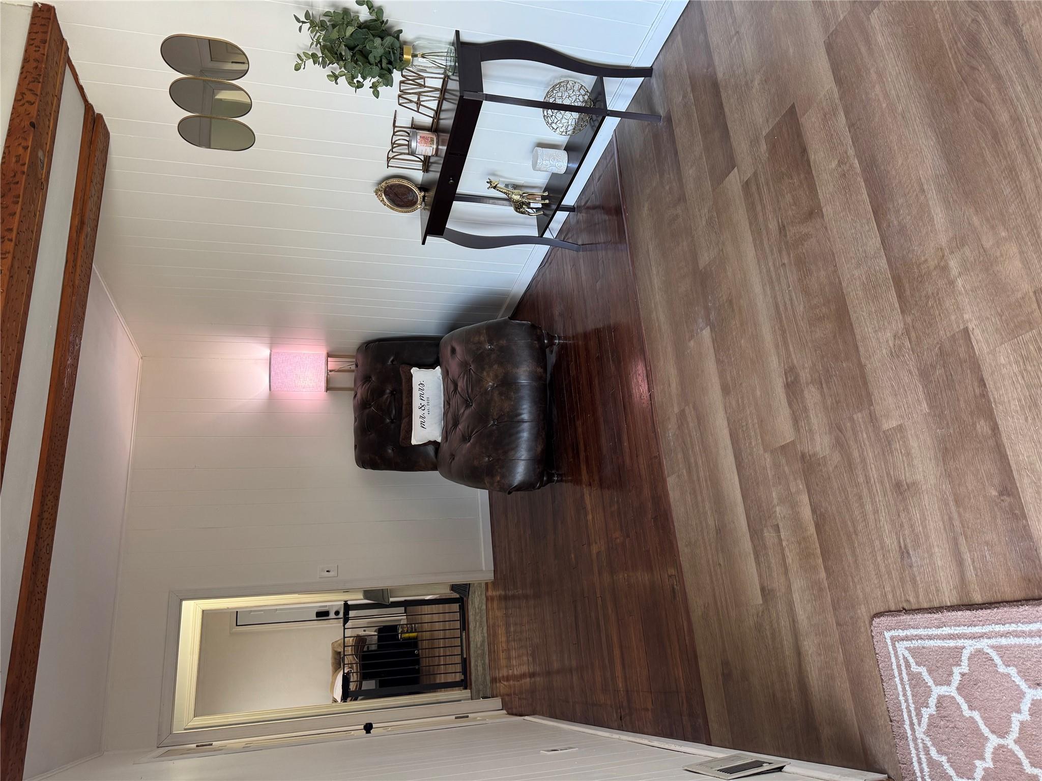 42 S Howell Avenue, Farmingville, New York image 20