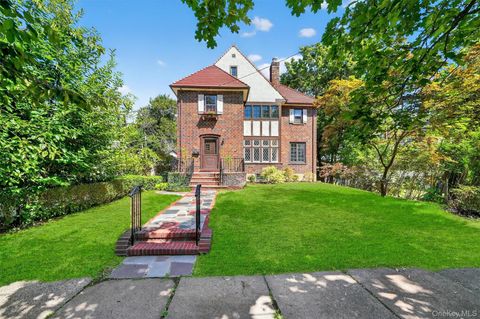 15 Park Place Fleetwood NY 10552