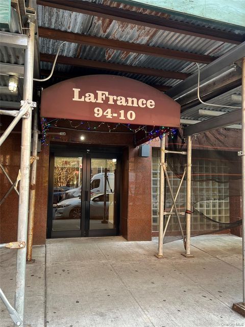 Photo of 94-10 59th Avenue #2J, Elmhurst, NY 11373 (MLS # 934762)