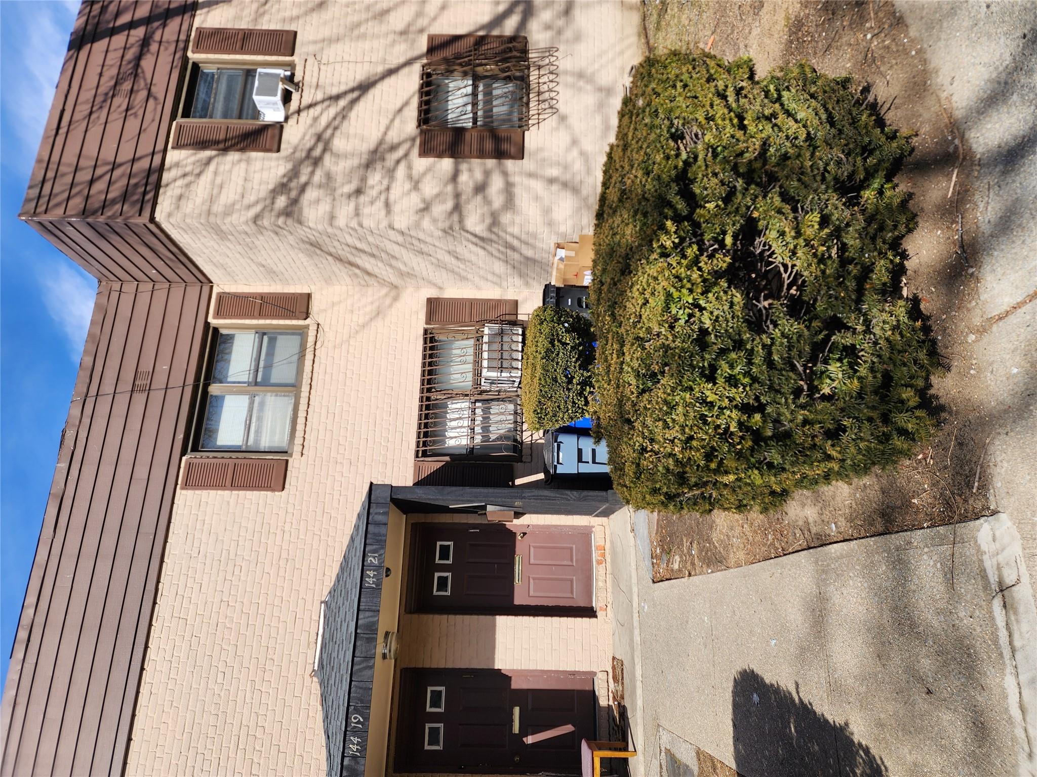 72  Avenue Ave B, Kew Garden Hills, Queens, NY - 2 Bedrooms  
1 Bathrooms - 