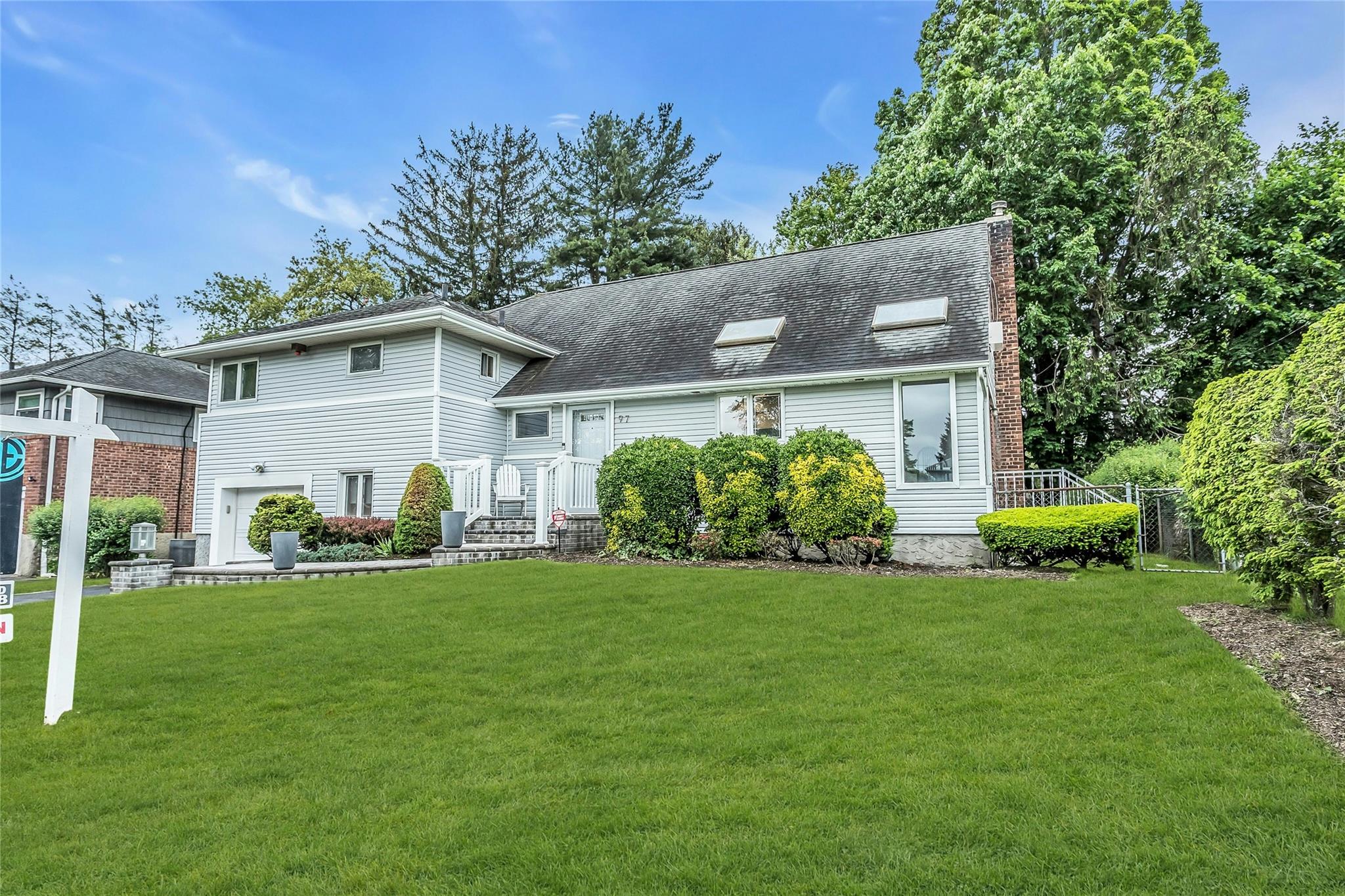 97 Westbury Avenue, Plainview, New York image 3
