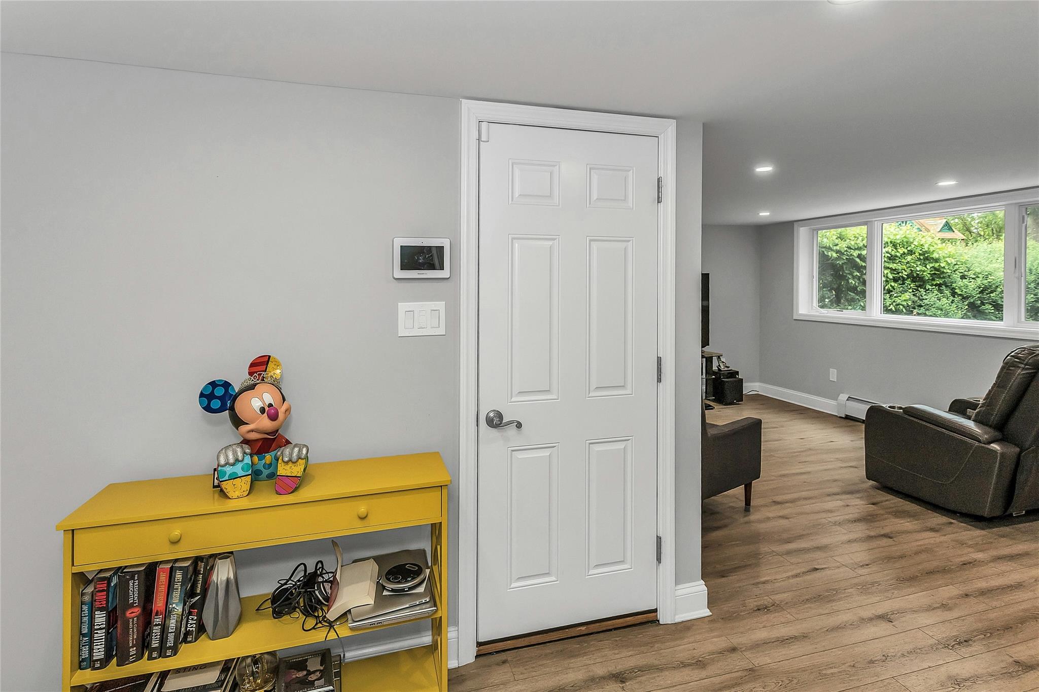 97 Westbury Avenue, Plainview, New York image 24