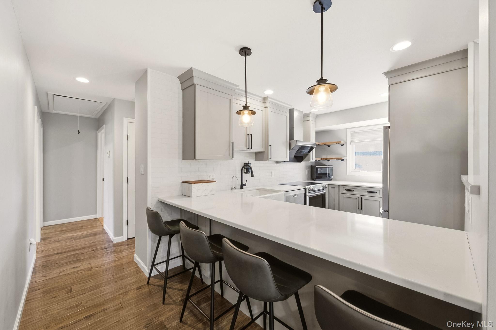 90 Conklin Street