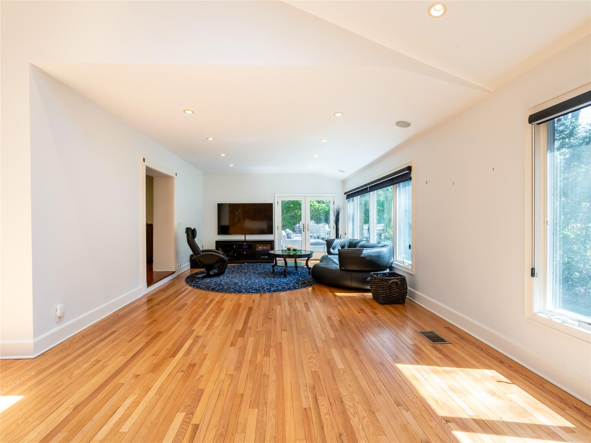 4 Terrace Court, Port Washington, New York image 13