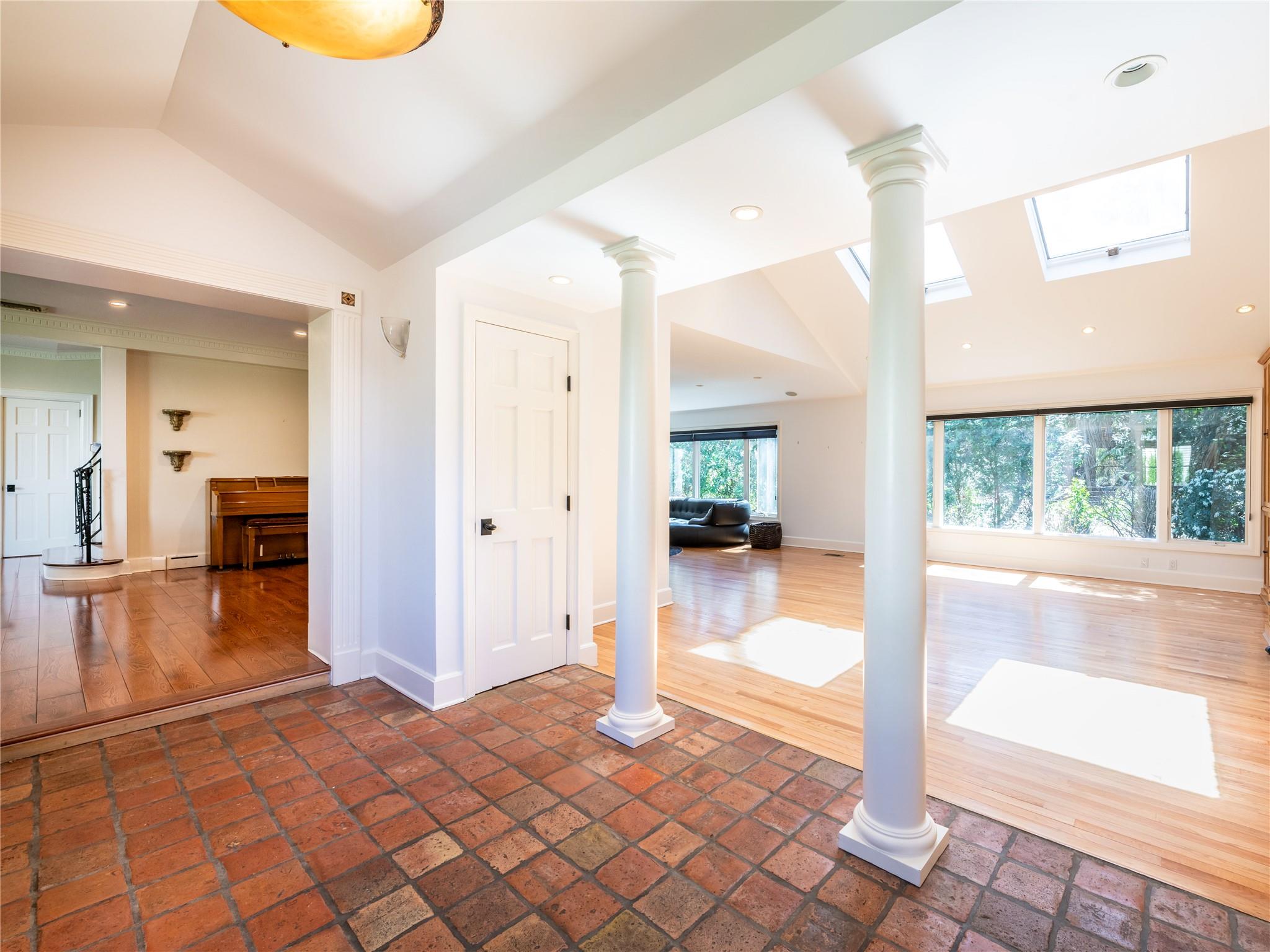 4 Terrace Court, Port Washington, New York image 4