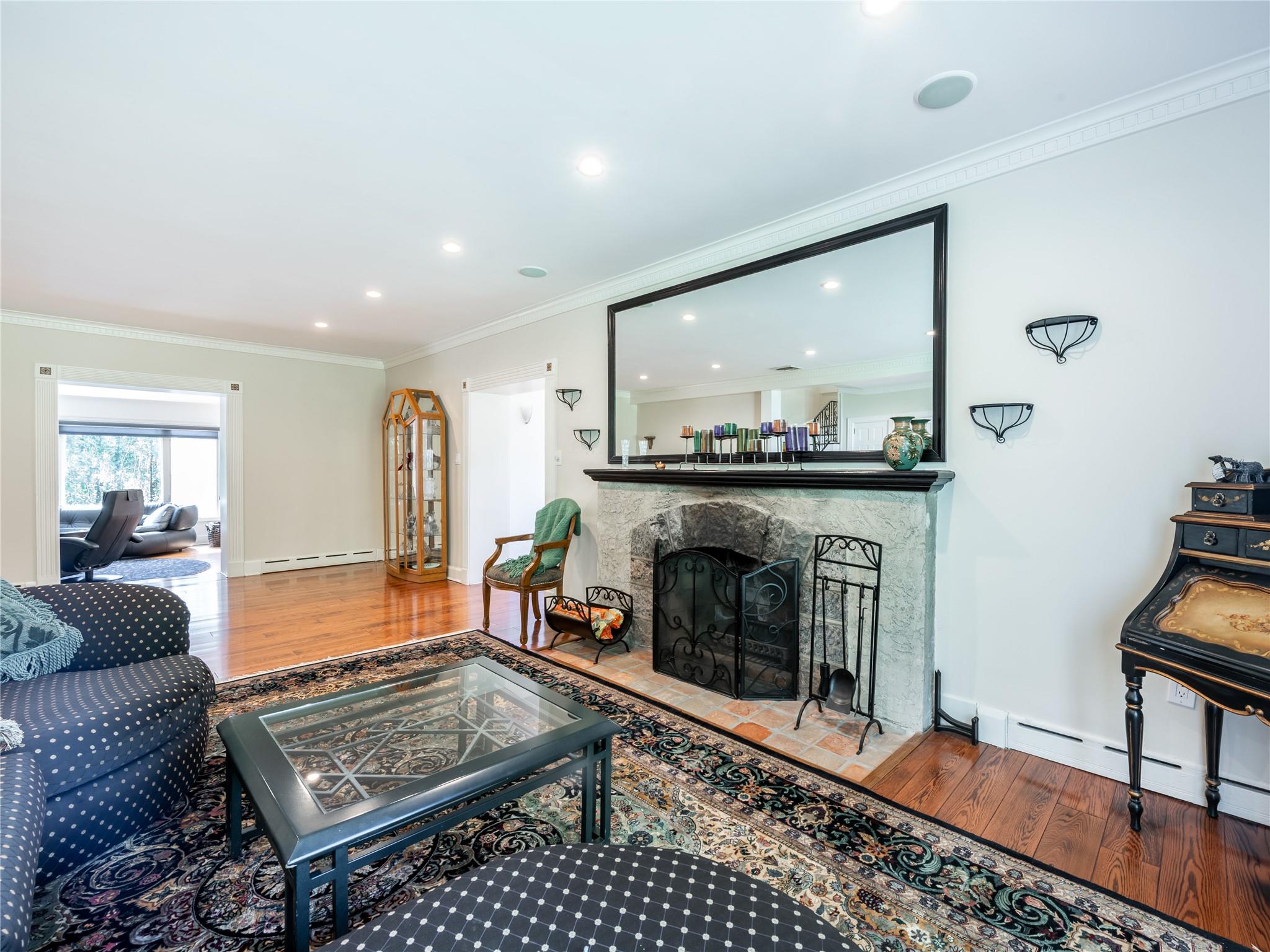 4 Terrace Court, Port Washington, New York image 7