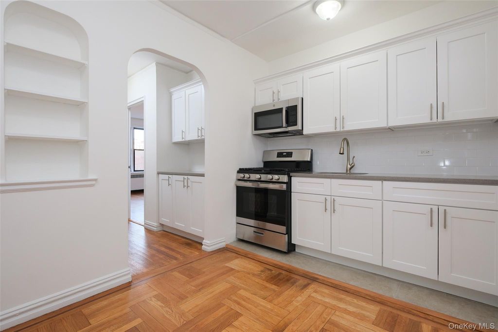Photo of 2685 Creston Avenue #3-E, Bronx, NY 10468 (MLS # 961338)