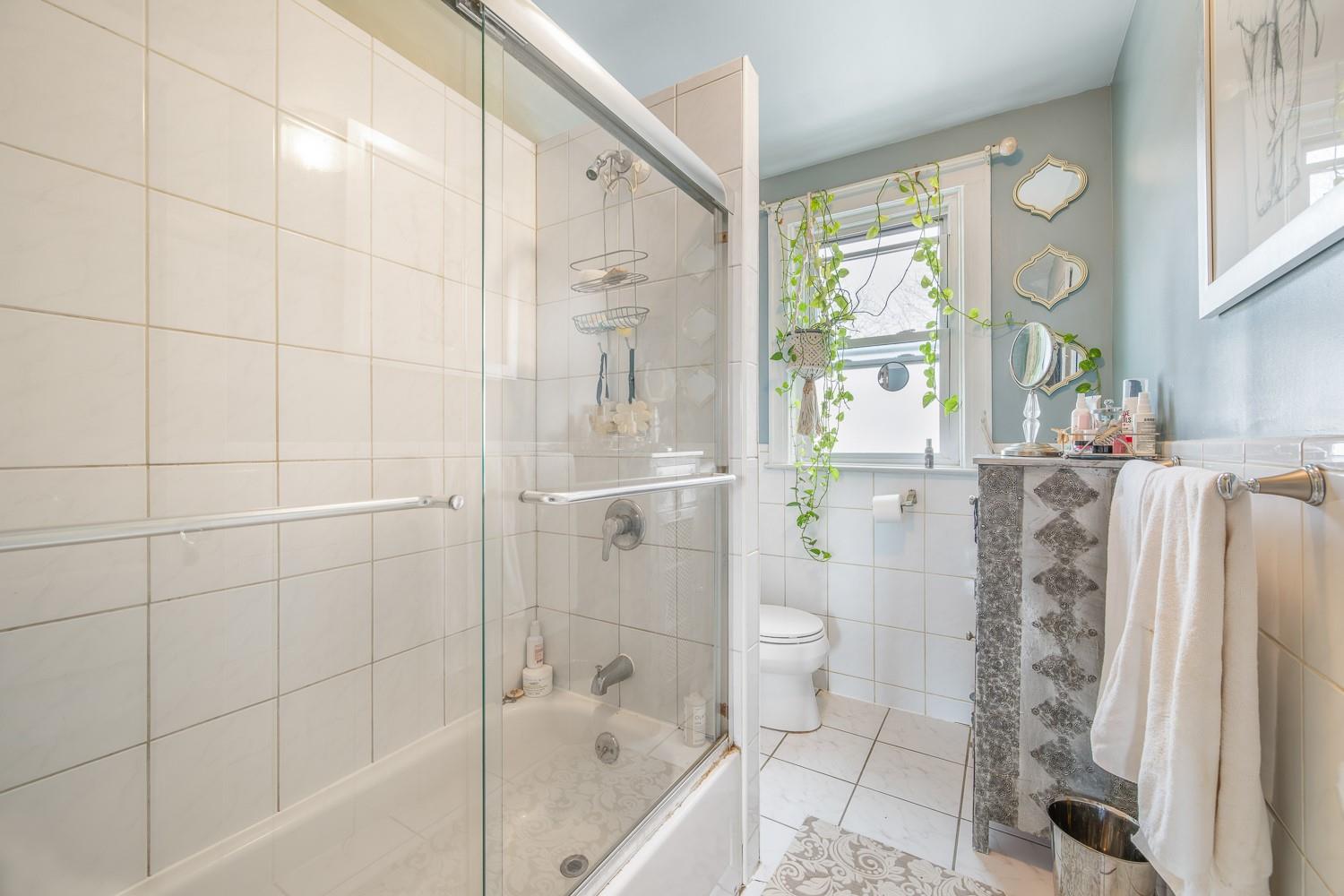 9213 215th Place, Queens Village, New York image 17