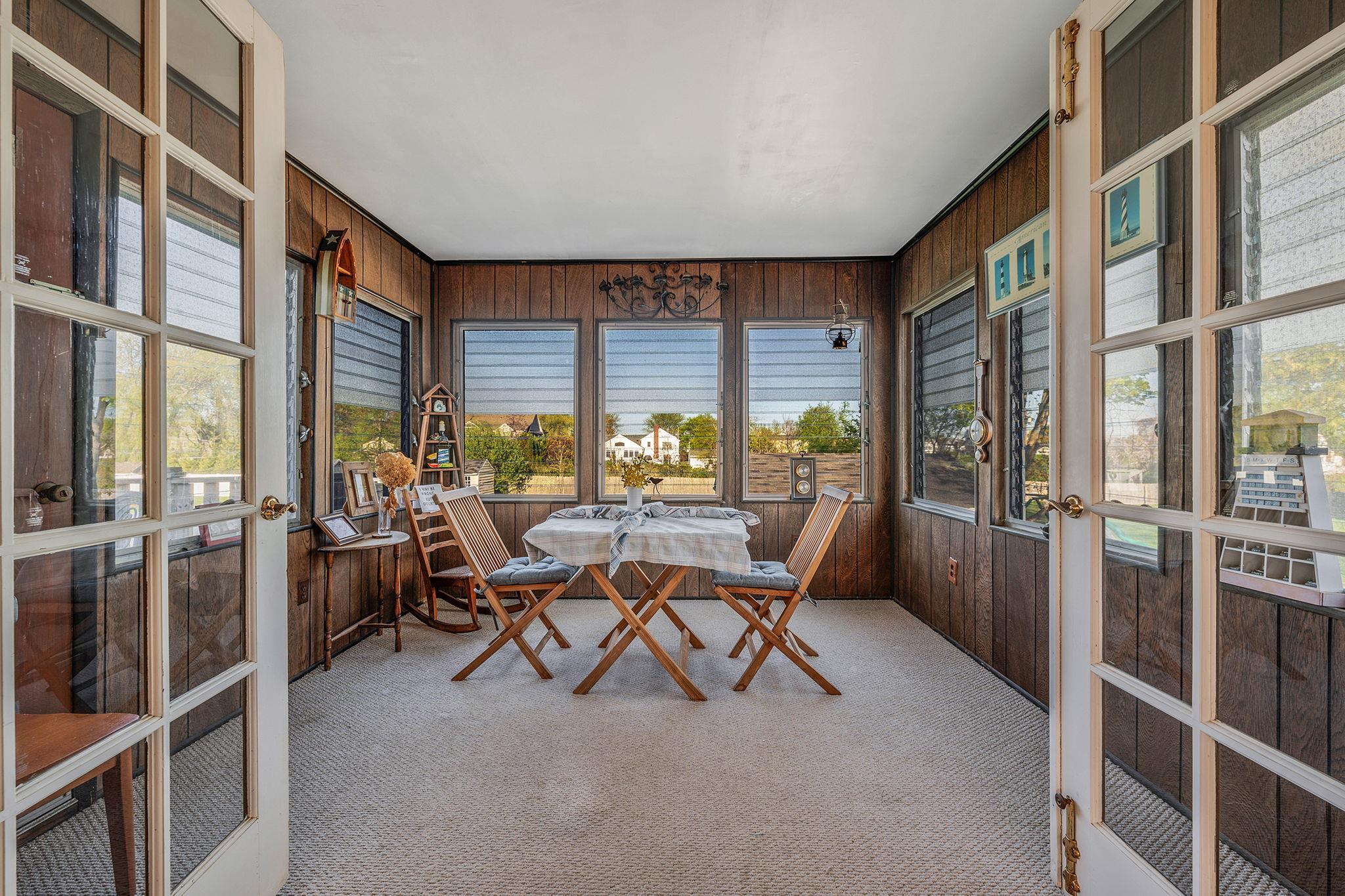 146 Awixa Avenue, Bay Shore, New York image 14