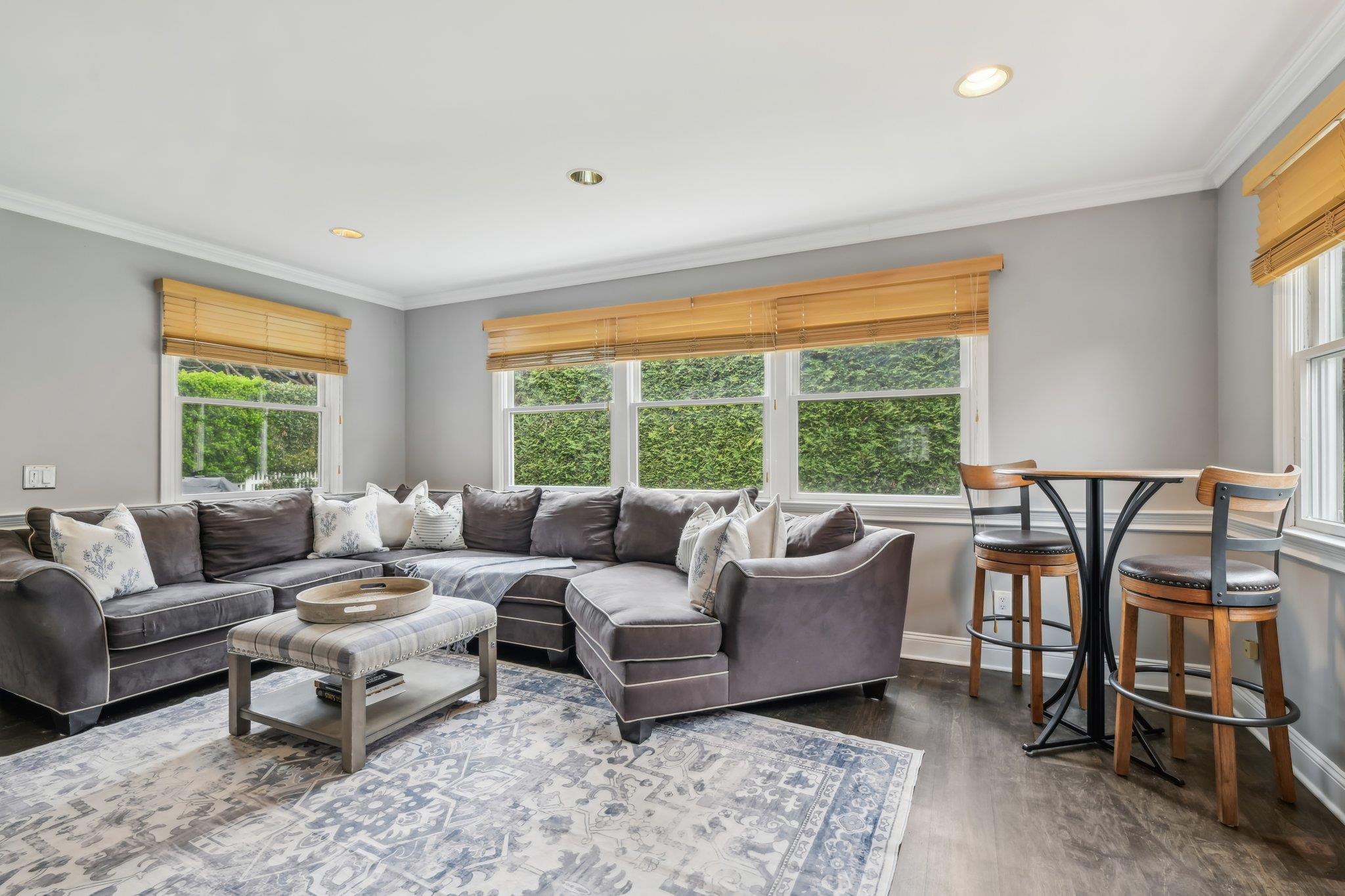 8 Beech Street, Garden City, New York image 18