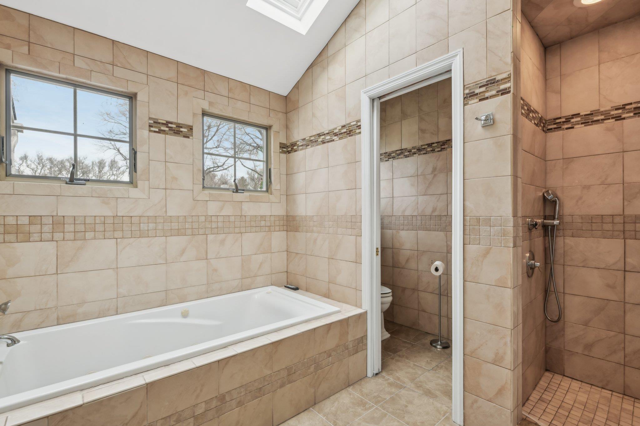 8 Beech Street, Garden City, New York image 33