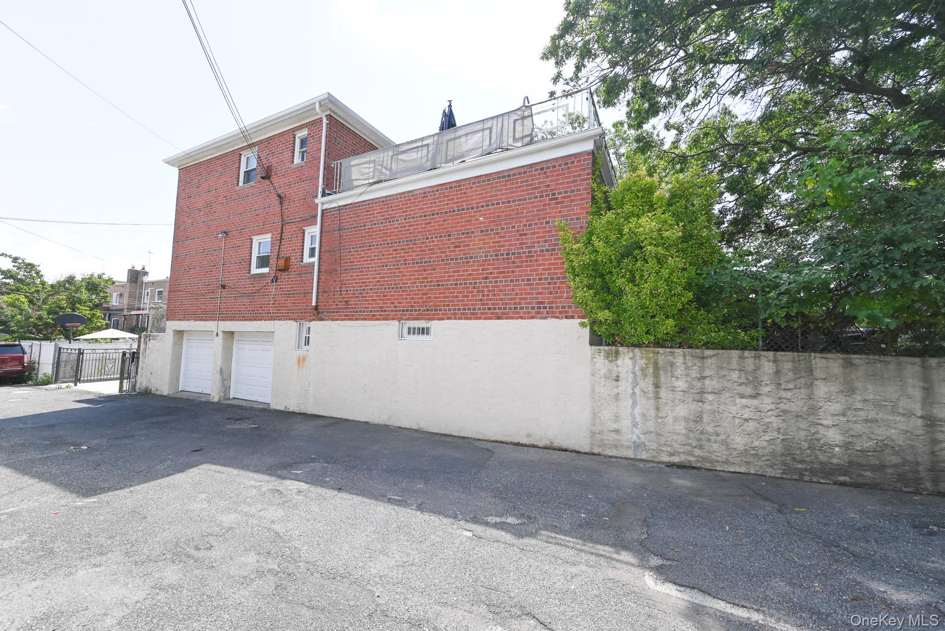 8223 Caldwell Avenue