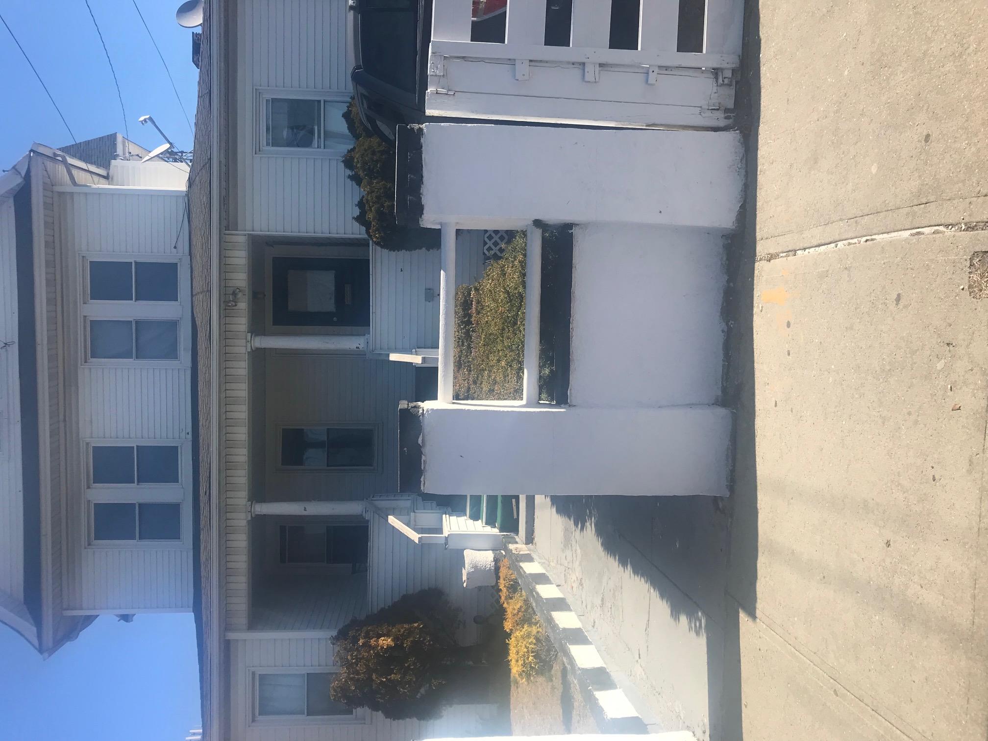 Property for Sale at Bay 32nd Street, Far Rockaway, Queens, NY - Bedrooms: 3 
Bathrooms: 3  - $950,000