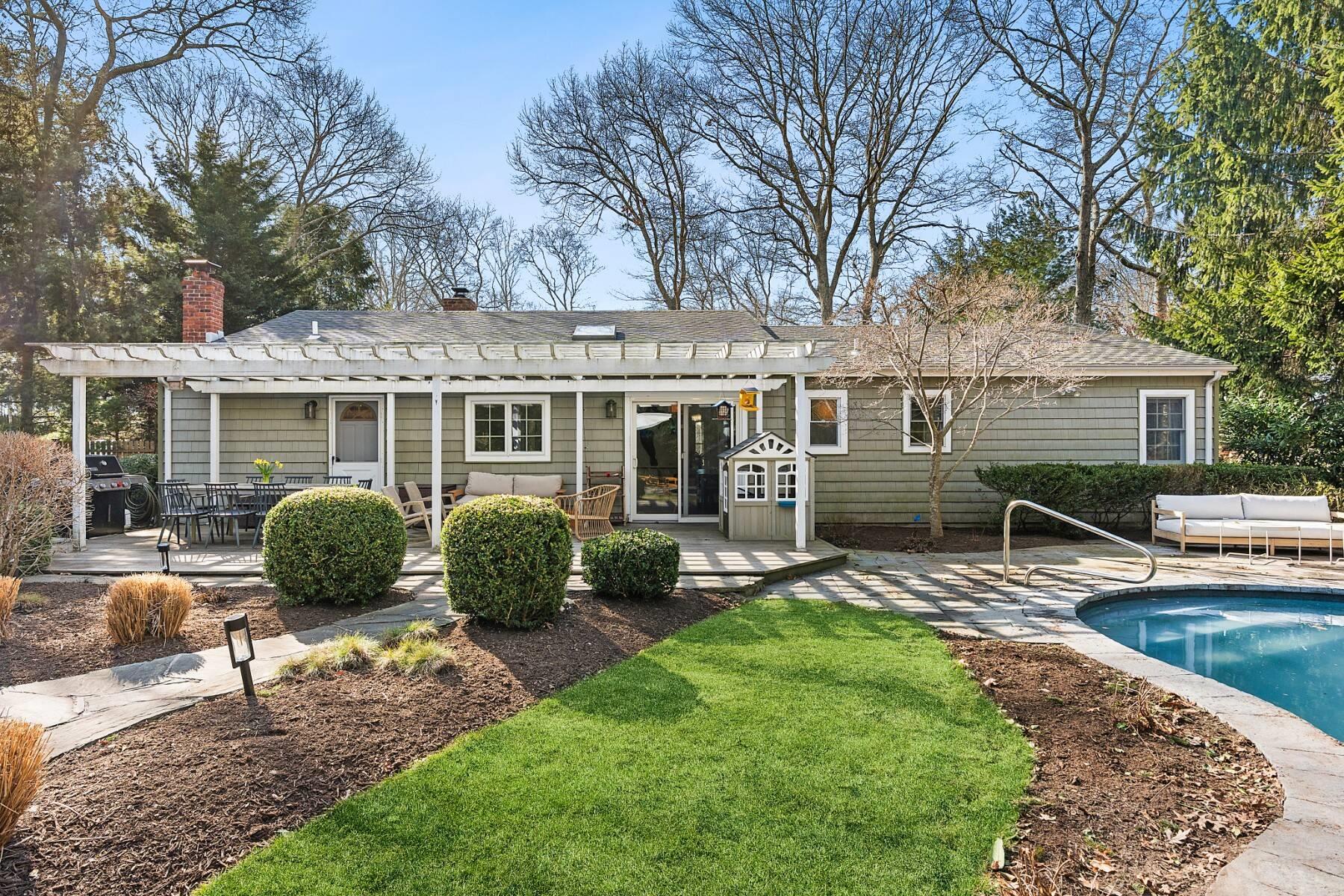 10 Rolling Hill Road, Hampton Bays, New York image 1