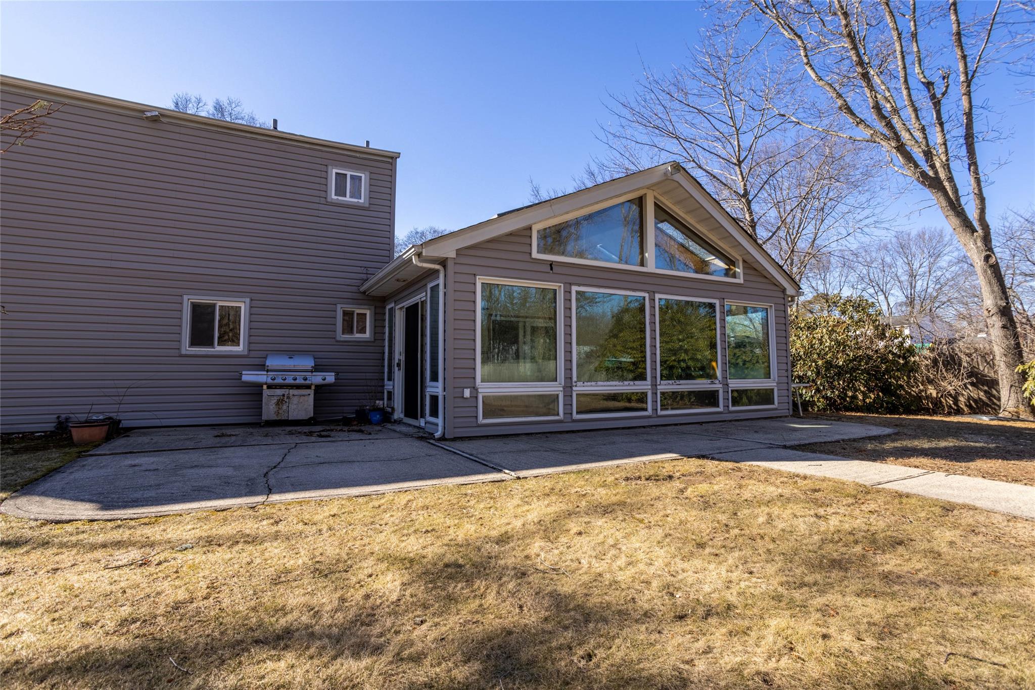 11 Artist Lake Boulevard, Middle Island, New York image 7