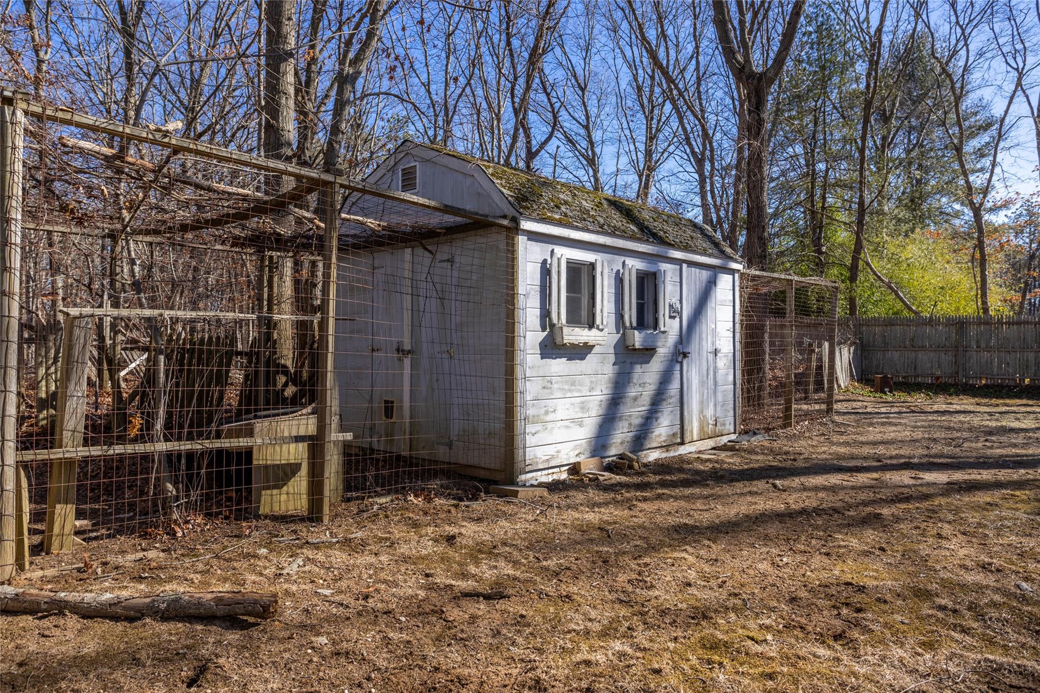 11 Artist Lake Boulevard, Middle Island, New York image 9