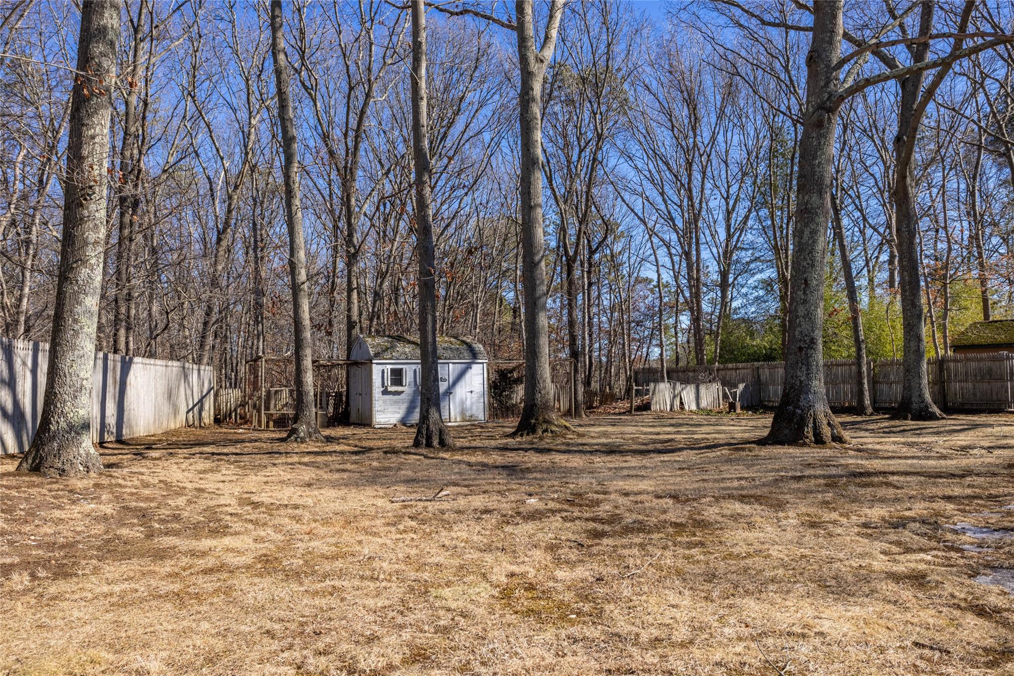 11 Artist Lake Boulevard, Middle Island, New York image 8