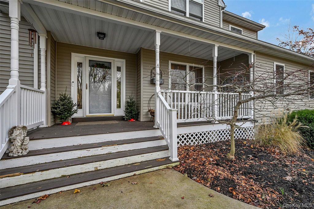 Photo of 4 Apple Lane, Wading River, NY 11792 (MLS # 904801)