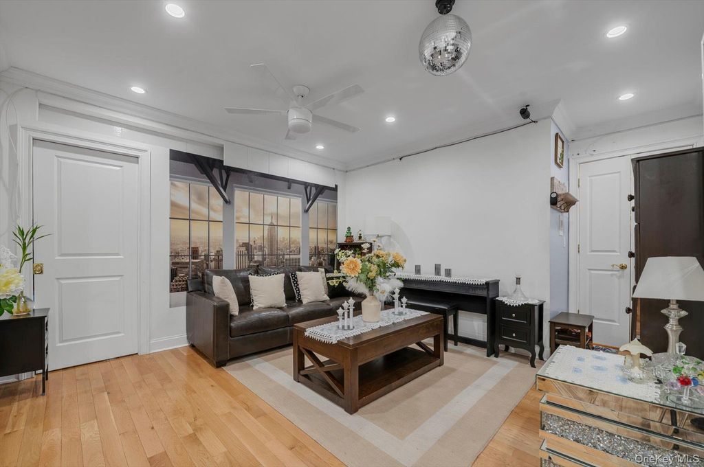 Photo of 35-21 81 Street #1C, Jackson Heights, NY 11372 (MLS # 987980)