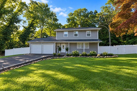 Homes For Sale - 102 Patchogue Drive<br/> Rocky Point, NY 11778