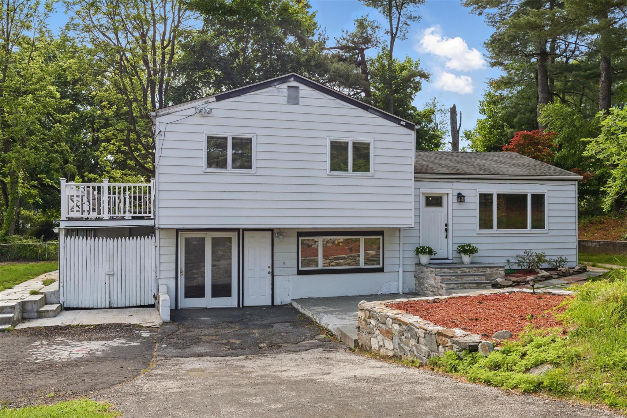 1 Renee Gate Street, Cortlandt Manor, New York image 2