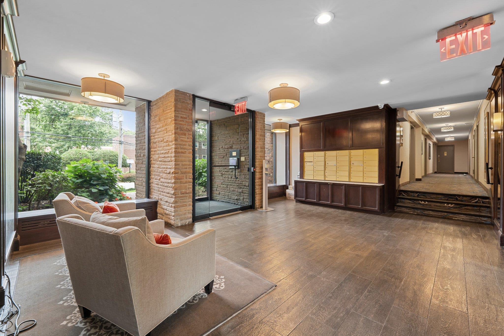 35 Knightsbridge Road Road 1G