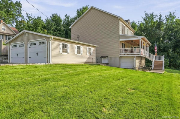 6 E SHORE RD, GREENWOOD LAKE, NY 10925 - Image da22a9e2bfa4926ed94b1cc18bd7aa86/869974