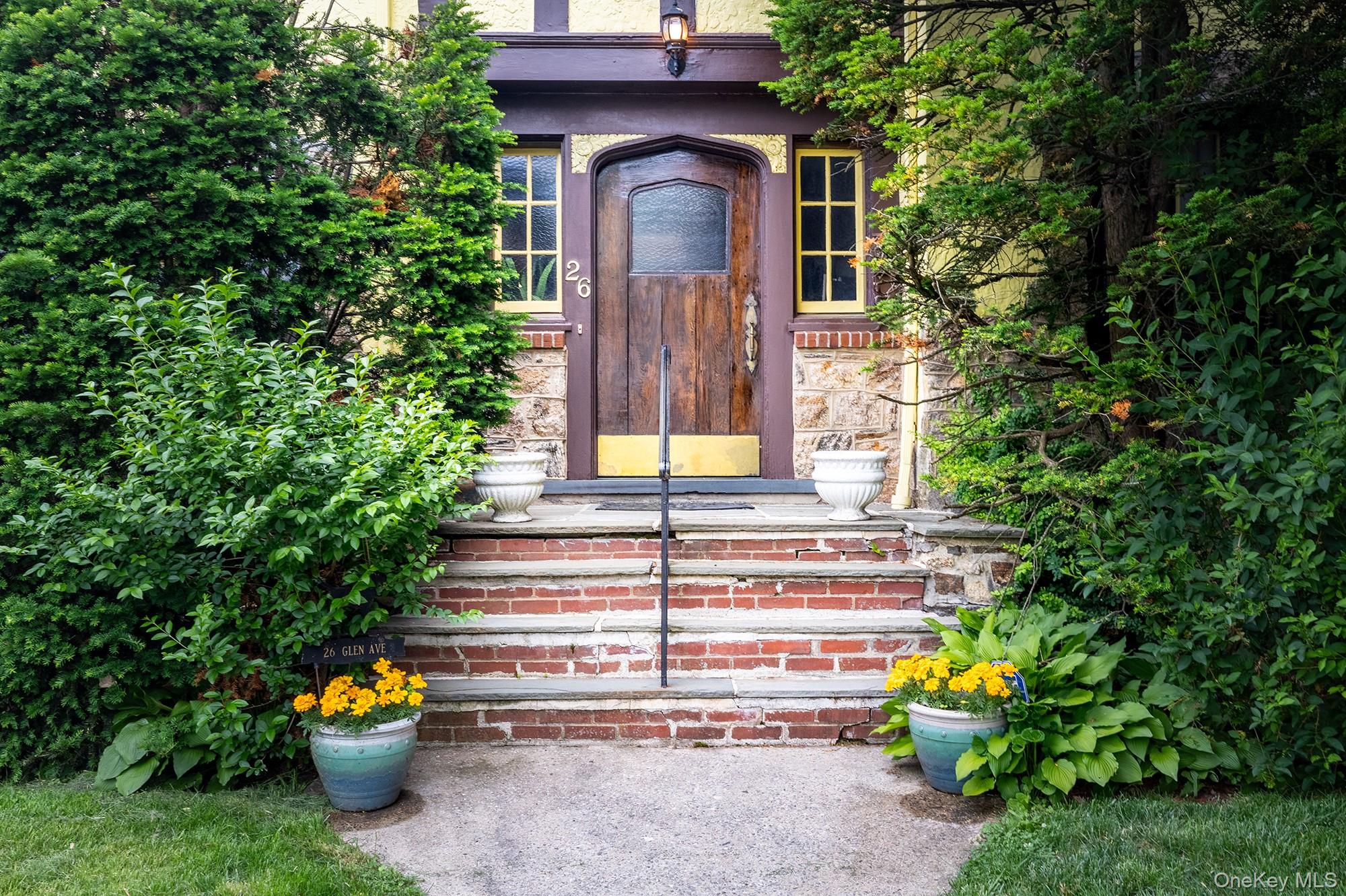 26 Glen Avenue