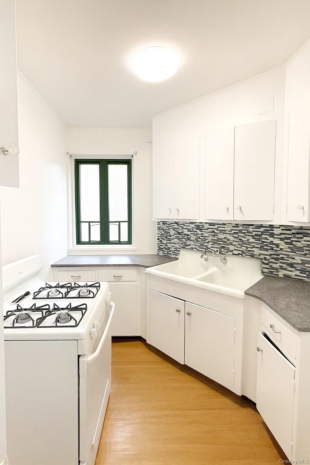 1554 Unionport Road 3B