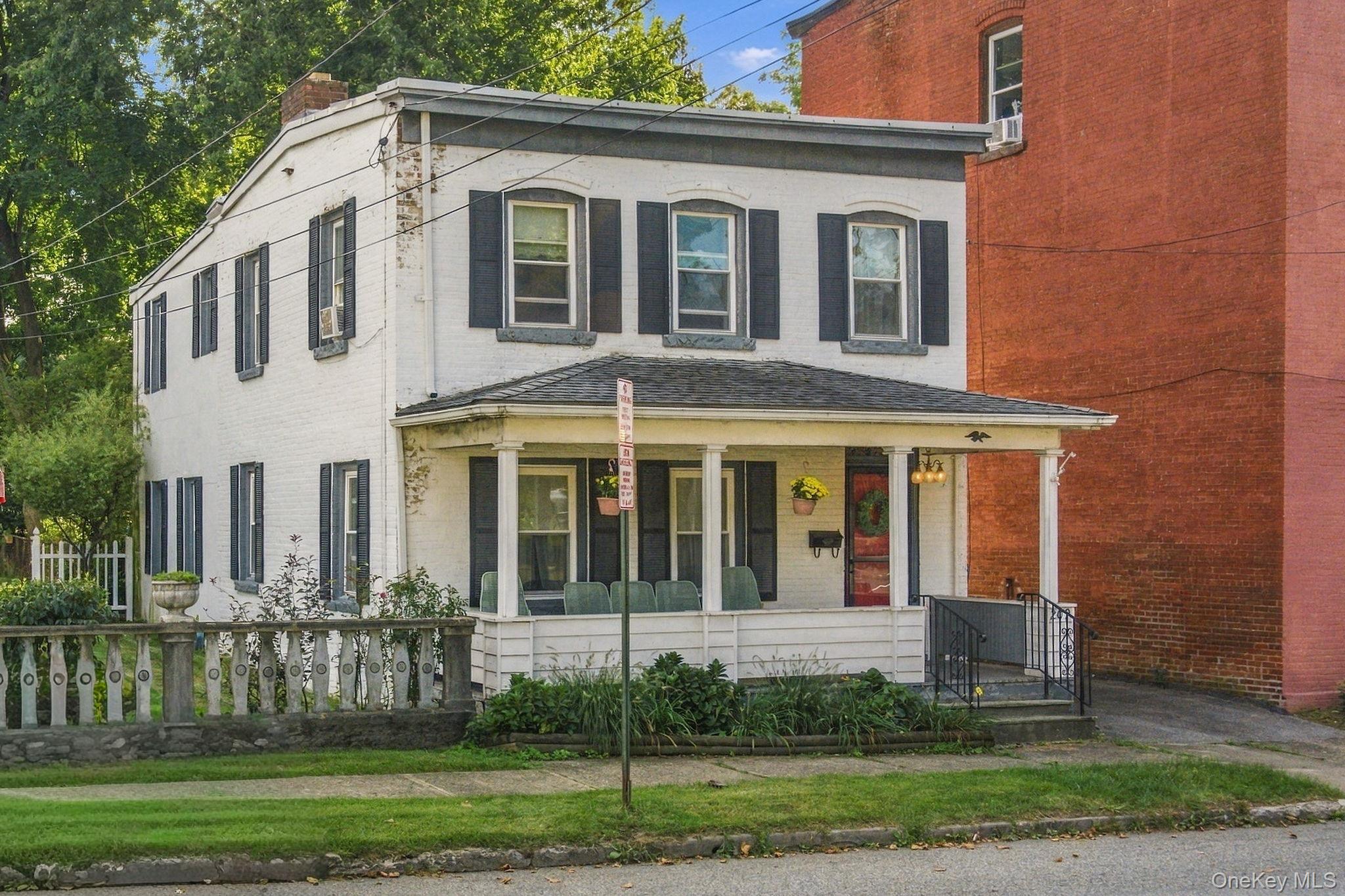 209 Gidney Avenue