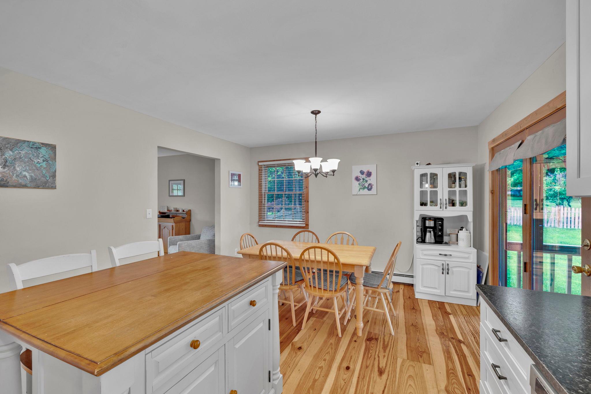 13 Hidden View Drive, Walden, New York image 9