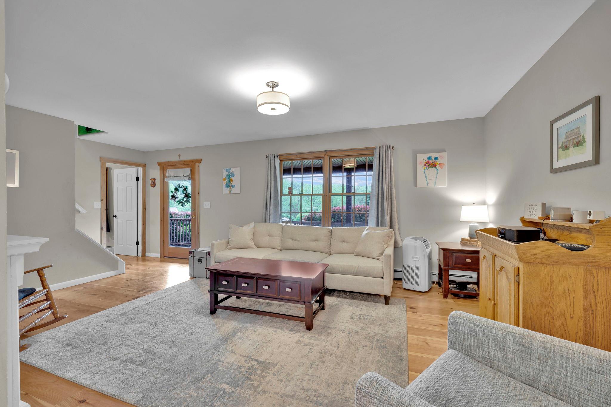 13 Hidden View Drive, Walden, New York image 4