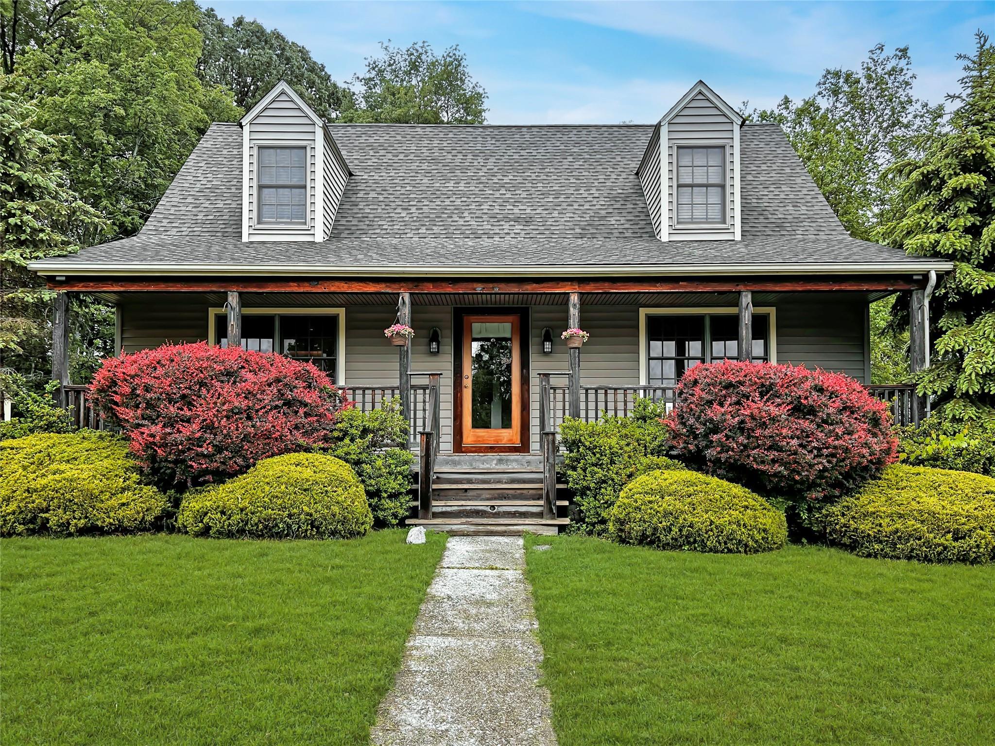 13 Hidden View Drive, Walden, New York image 1