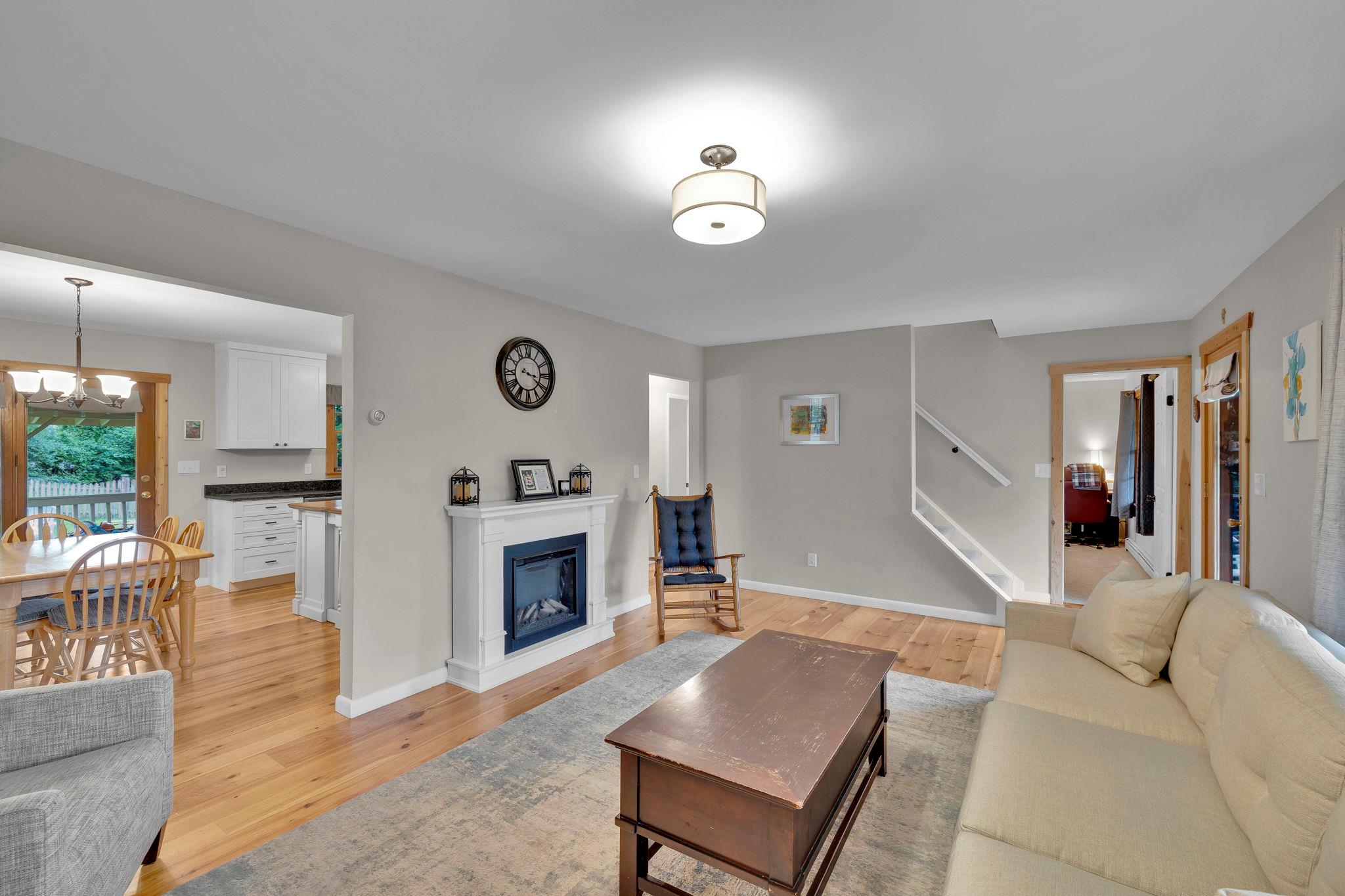 13 Hidden View Drive, Walden, New York image 3