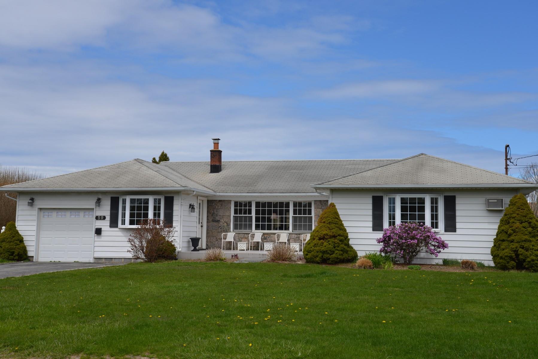Wiltshire Street, Southampton, Hamptons, NY - 3 Bedrooms  
2 Bathrooms - 