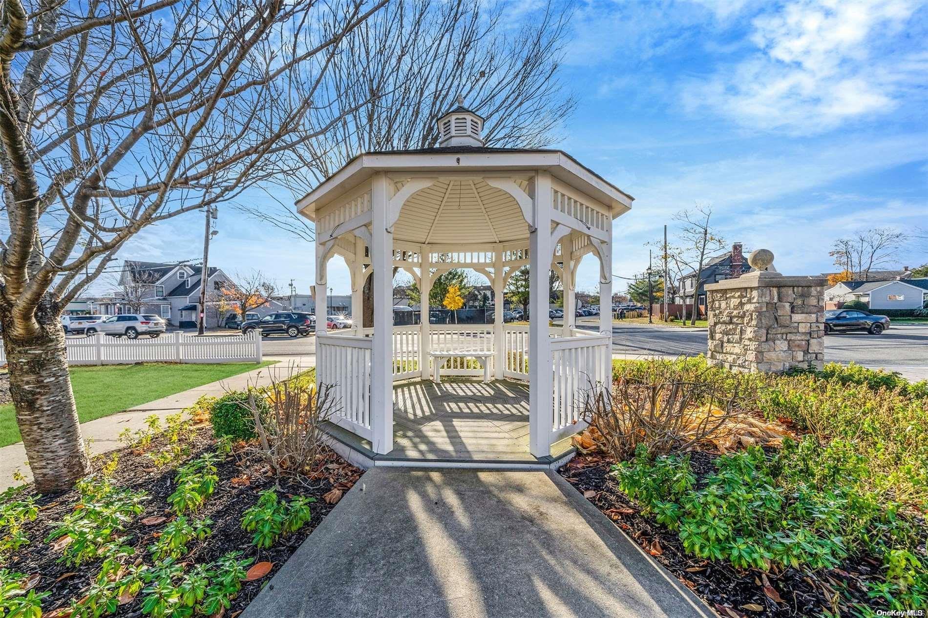 14 Gazebo Lane #14, Smithtown, New York image 13