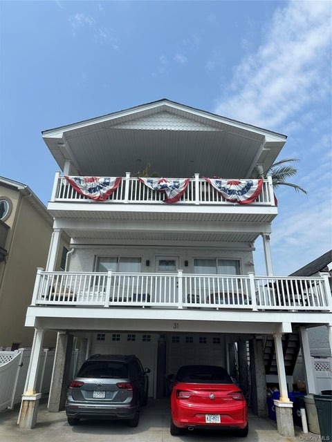 Apartment For Rent - 31 Illinois Avenue #LOWER<br/> Nassau County, Long Beach, NY 11561
