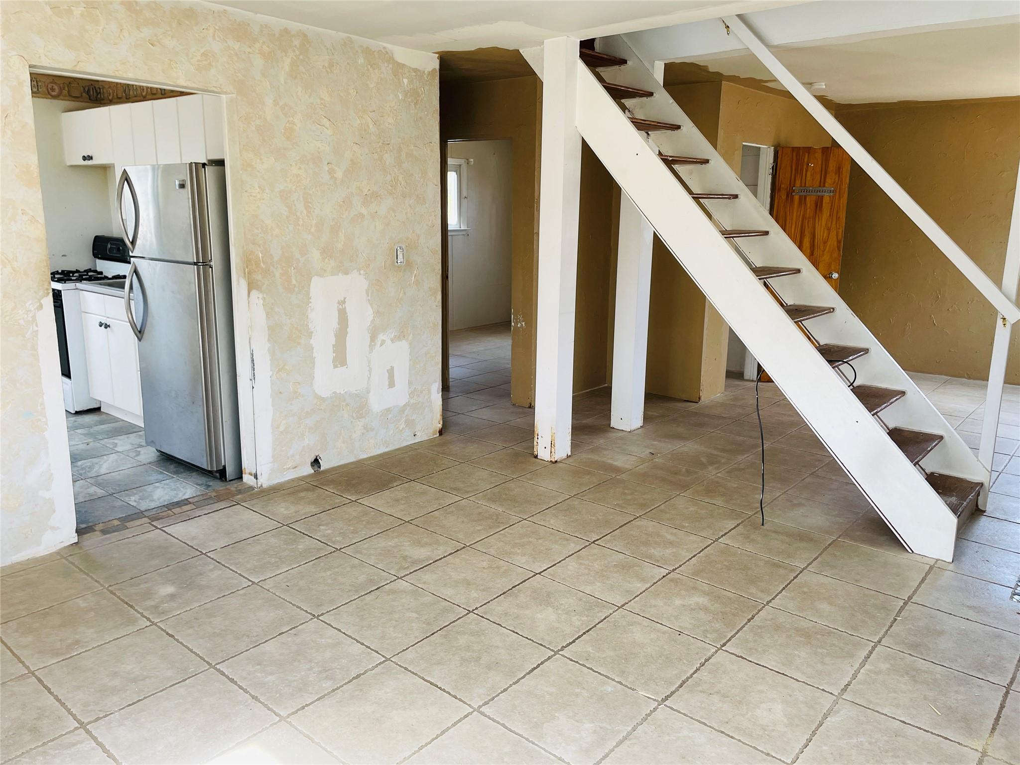 20 Hounslow Road, Shirley, New York image 2