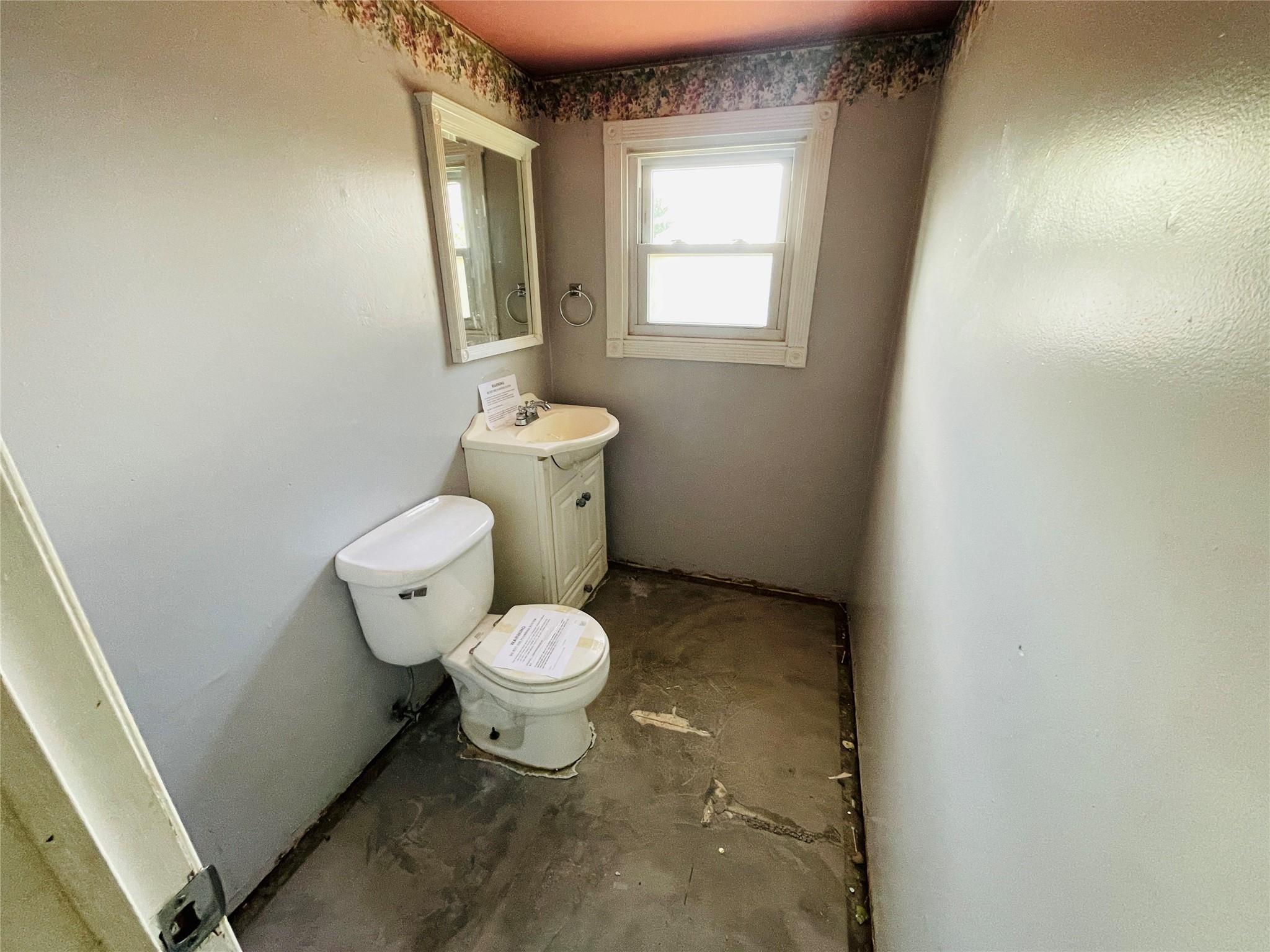 20 Hounslow Road, Shirley, New York image 8