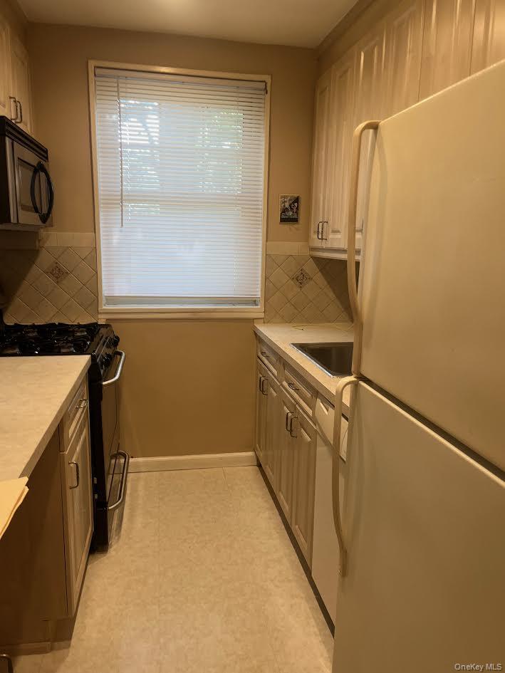 252-33 63rd Avenue Upper Level