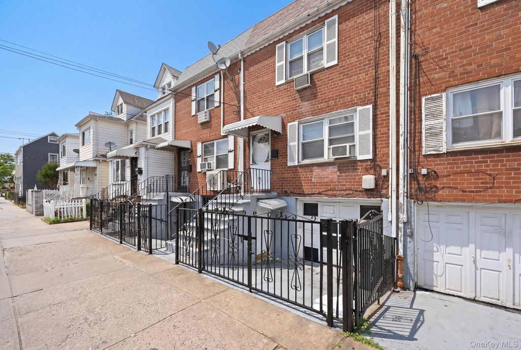 Photo of 103-19A 110th st. South Richmond Hill St, Richmond Hill S., NY 11419 (MLS # 992232)