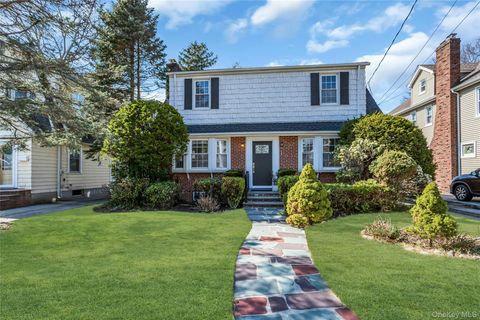 462 Morris Avenue Rockville Centre NY 11570
