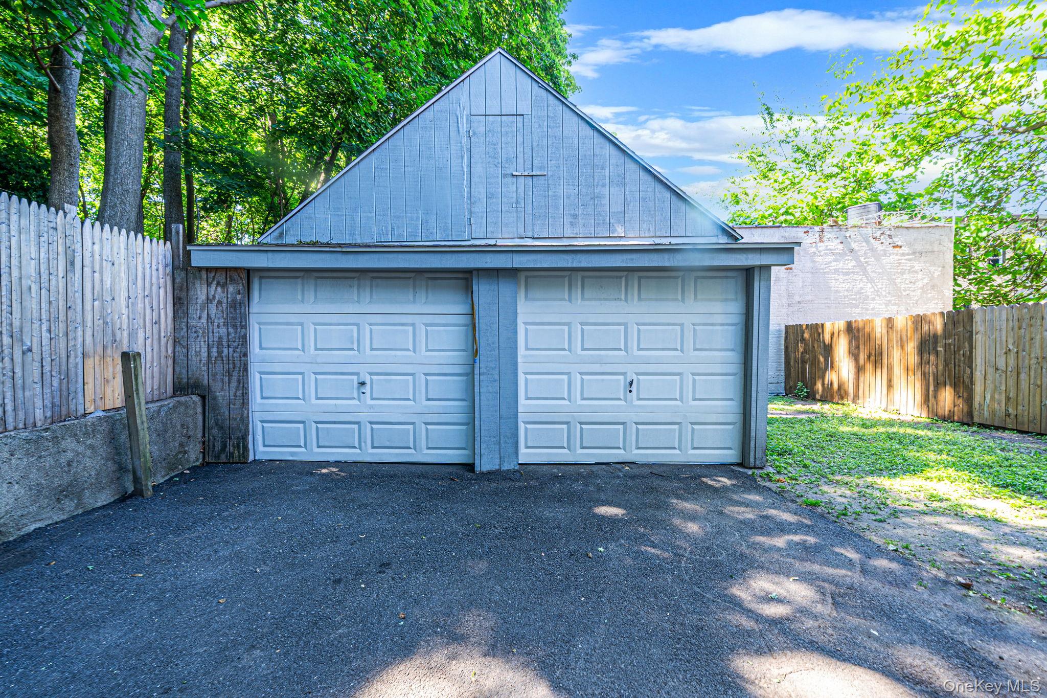 10003 88th Avenue - Photo 4